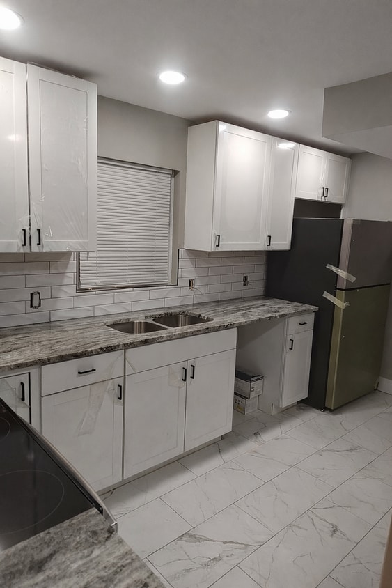 Building Photo - 928 S 18th St