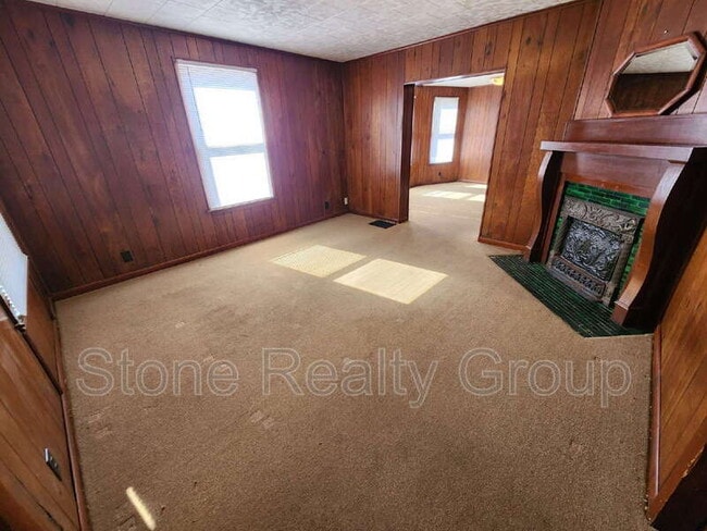 Building Photo - 1100 N 10th St