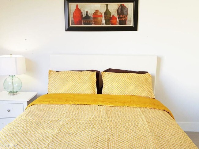 Foto del edificio - 1 br, 1 bath - 1516 17th St
