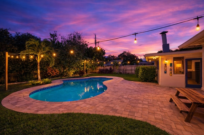 Photo - 3218 Carnine Dr House