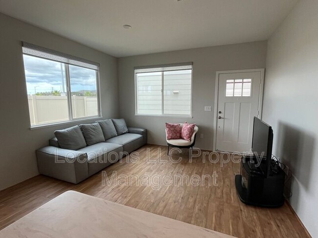 Building Photo - 91-1841-1841 Keaunui Dr