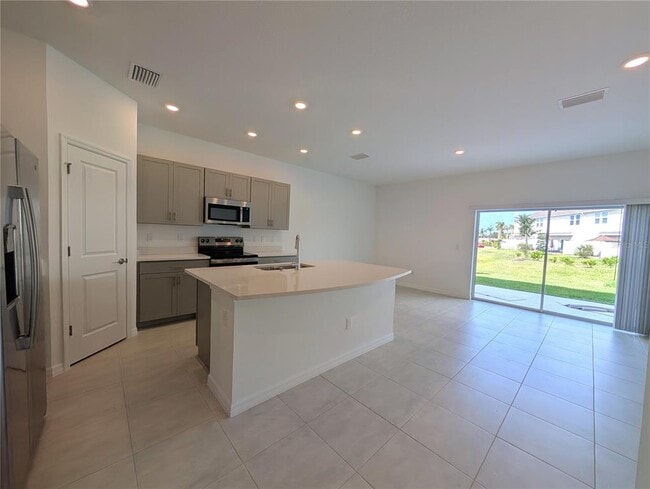 Building Photo - 15109 Cuzcorro Ct
