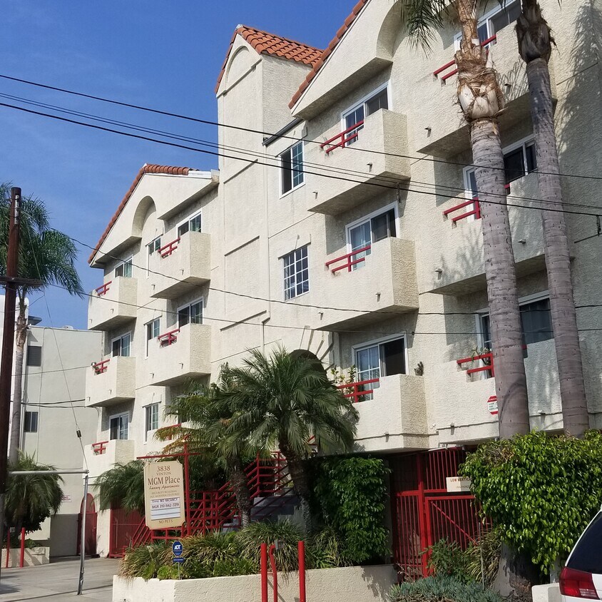 Foto principal - 3838 Vinton Ave