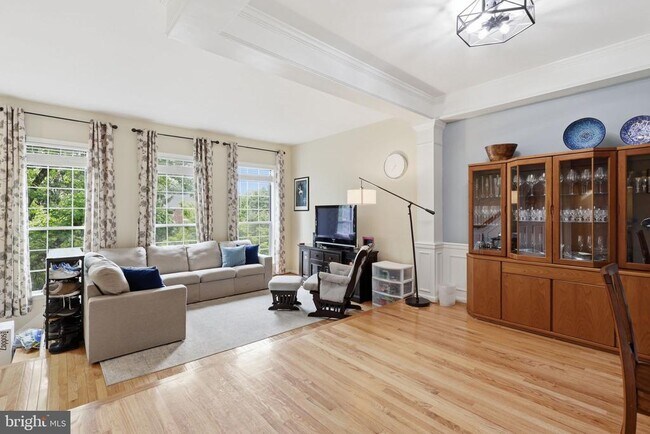 Foto del edificio - 20746 Shoreline Terrace
