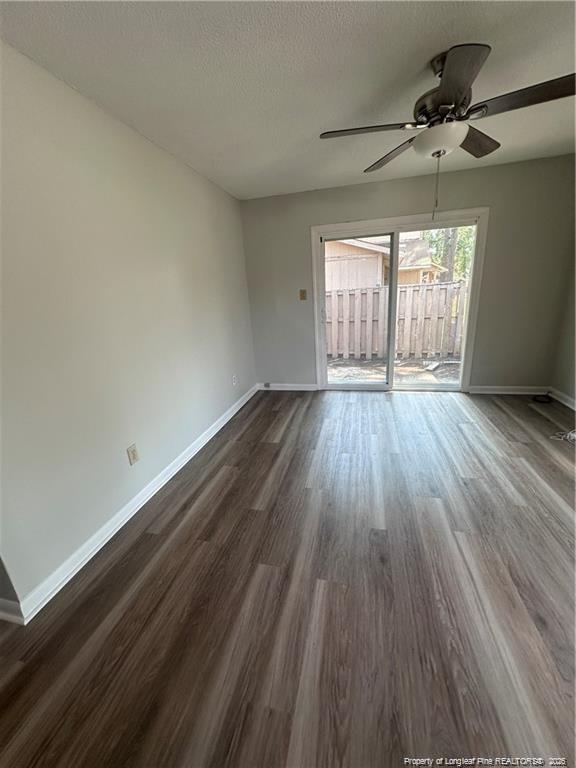 Foto del edificio - 642 Mosswood Ln