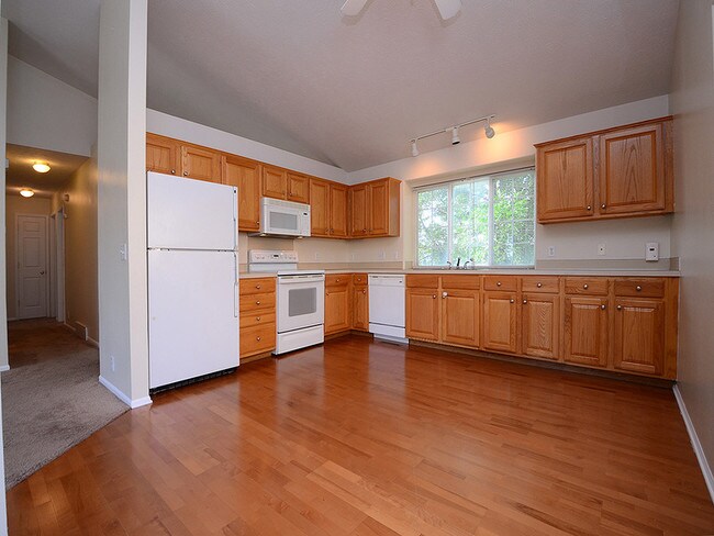 Building Photo - 17040 Sprague St