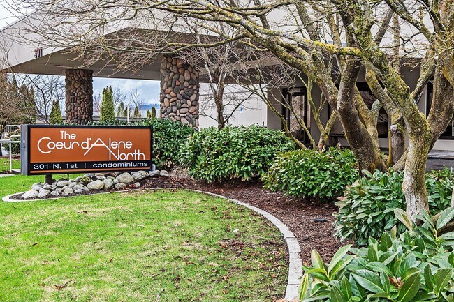 Foto del edificio - CDA NORTH CONDO - JUST LISTED ONE BEDROOM CONDO!