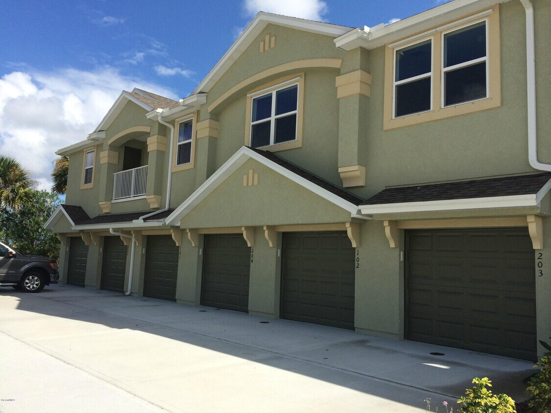 Primary Photo - 4127 Meander Pl