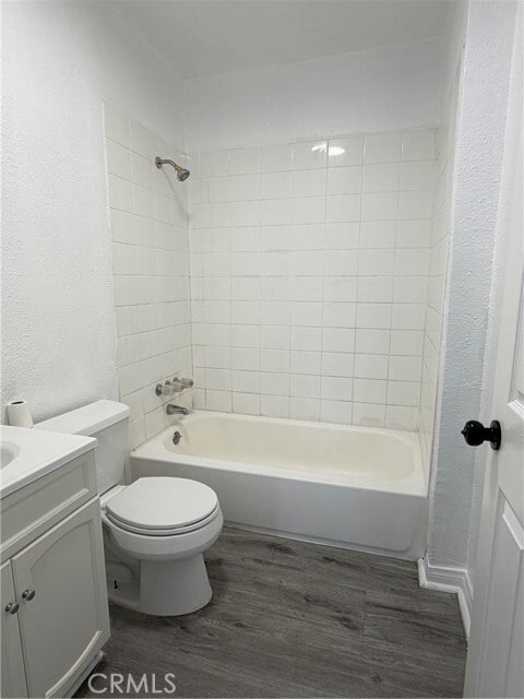 Foto del edificio - 304 W Cedar St