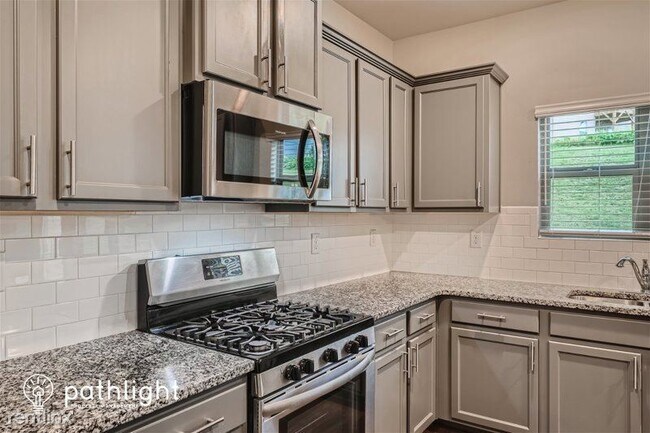 Building Photo - 5 br, 4 bath House - 2092 Massey Lane UNIT