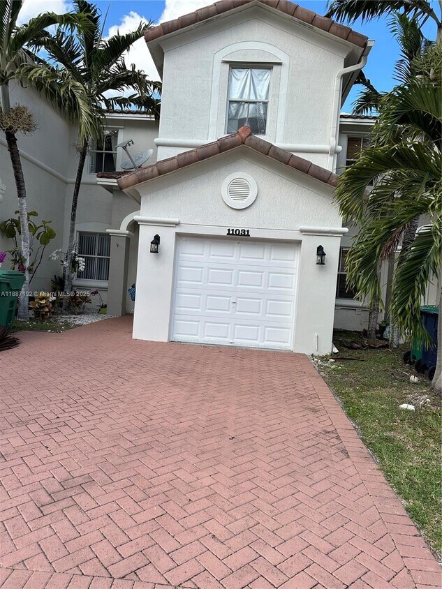 Foto principal - 11031 SW 246th St