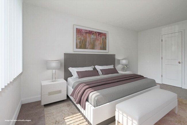 Building Photo - Hampton Manor Apartments & Townhomes