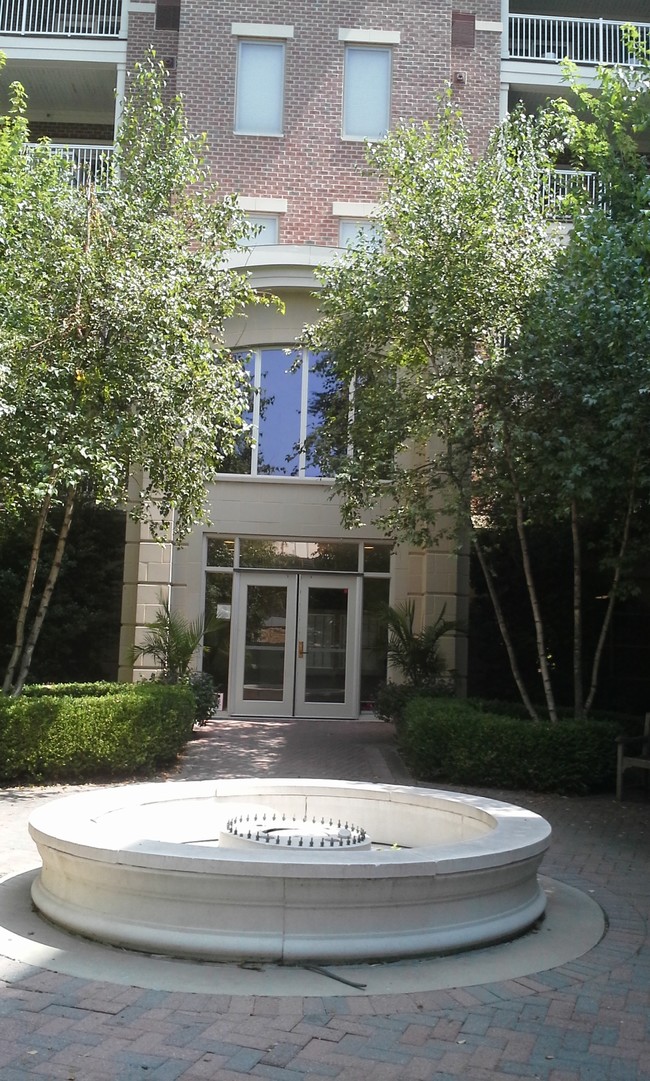Entrada principal - 10205 Wincopin Cir