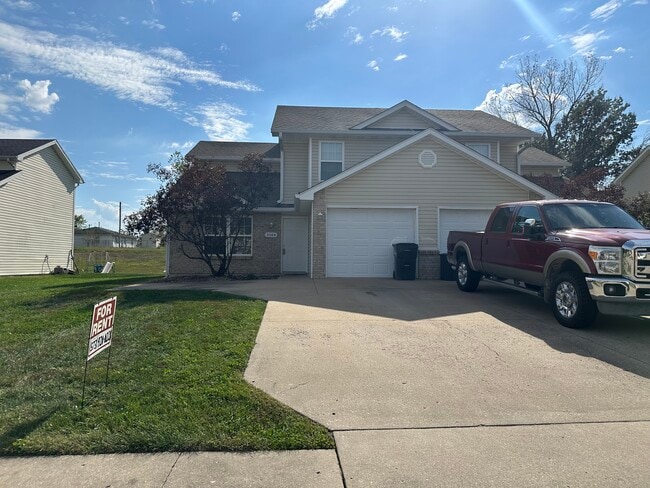 Front - 3504 Zinnia Dr