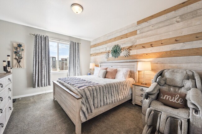 Foto del edificio - 11956 Peakview Ln