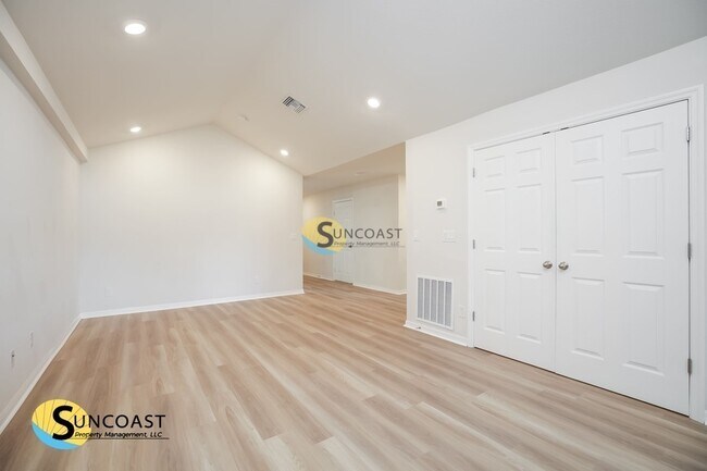 Foto del edificio - 448 Tioga St
