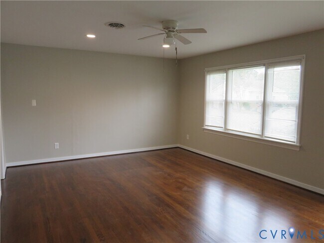 Foto del edificio - 213 North Juniper Ave