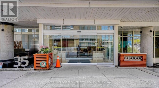 Photo du bâtiment - 35 Mariner Terrace