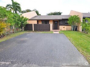Building Photo - 12548 SW 119th Terrace