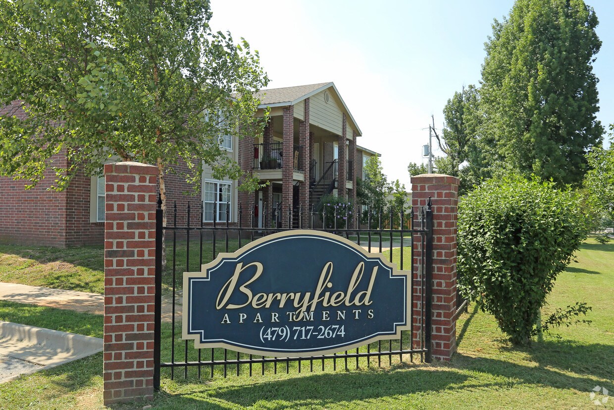 Berryfield Apartments Springdale, AR