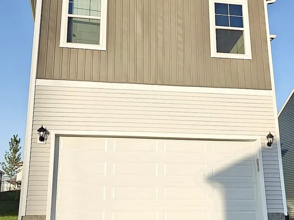 Primary Photo - 10809 S 178th Ave