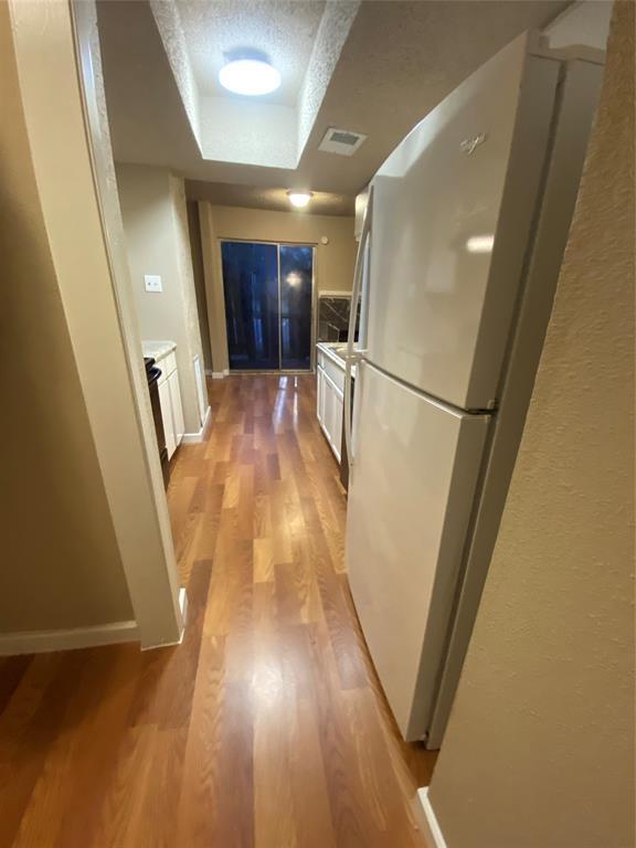 Foto del edificio - 5652 Birchmont Dr