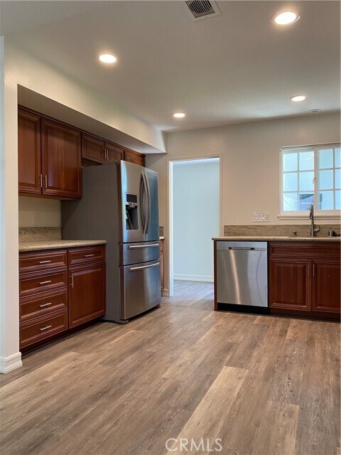 Foto del edificio - 7611 Rhone Ln