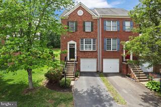 Foto del edificio - 9757 Cheshire Ridge Cir