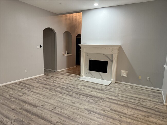 Foto del edificio - 1134 Evandale Ln