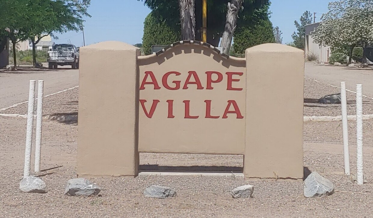 Front of Agape Villa - 401 S 12th St