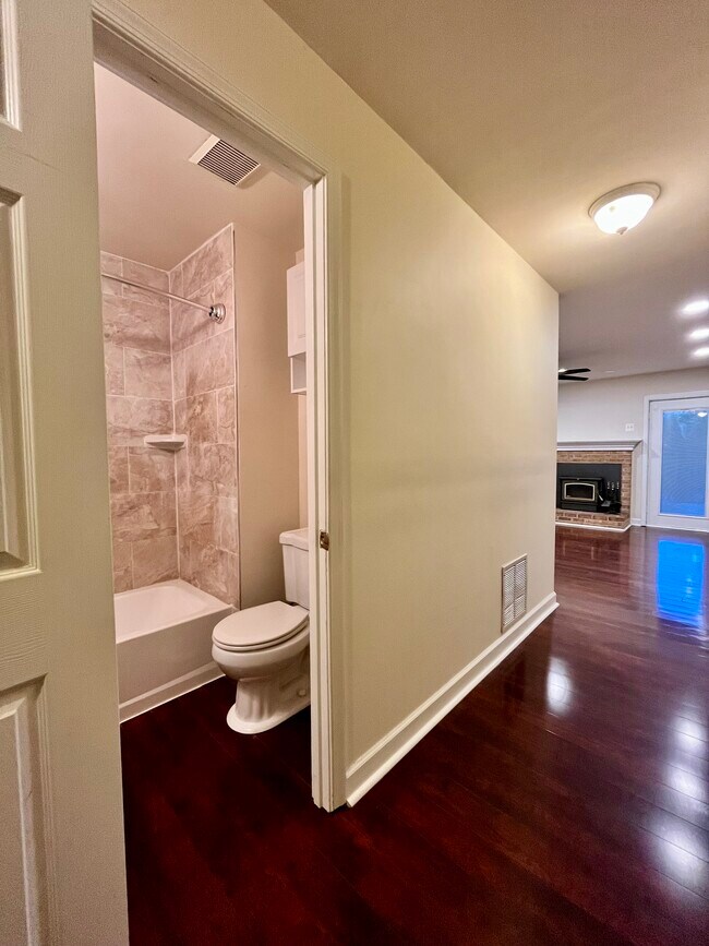 Foto del edificio - 12427 Eden Ln