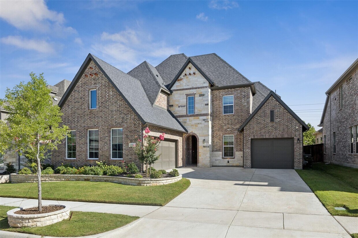 Primary Photo - 2521 Hampstead Ln