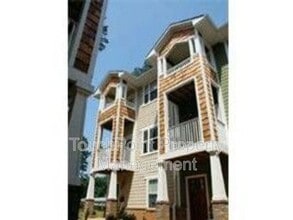 Building Photo - 1733 Matheson Ave