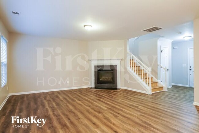 Foto del edificio - 5900 Ricker Rd