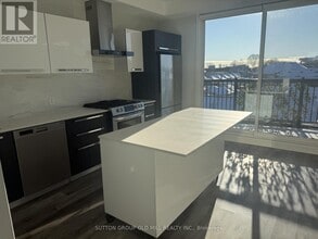 Building Photo - 20 Avon Dr