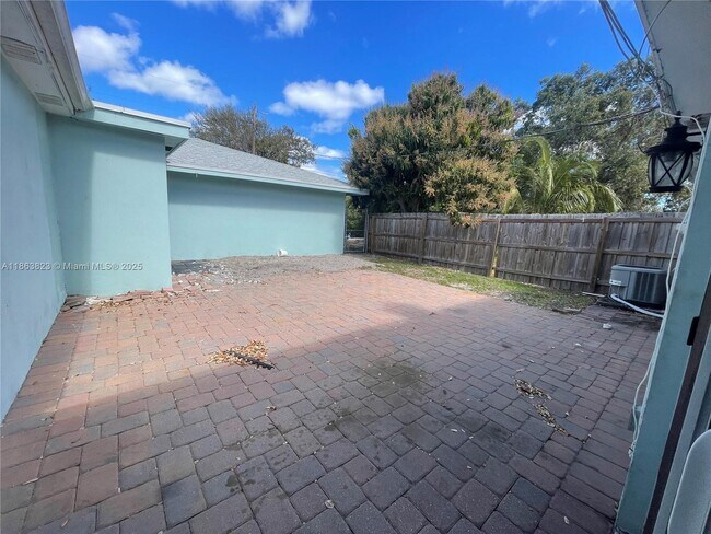 Building Photo - 111 Prospect Rd