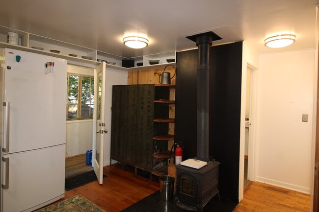 Kitchen - 9228 37th Ave SW