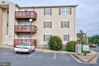 Building Photo - 245 Brandy Ct