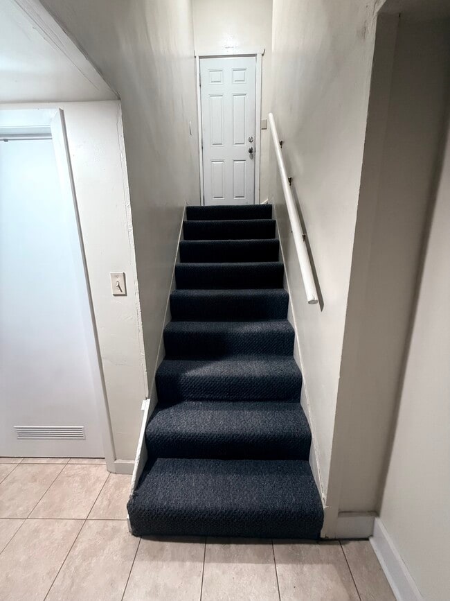 Building Photo - 311 N Broadway St