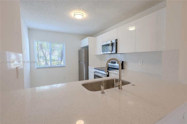 Photo - 719 NW 208th Way Townhome