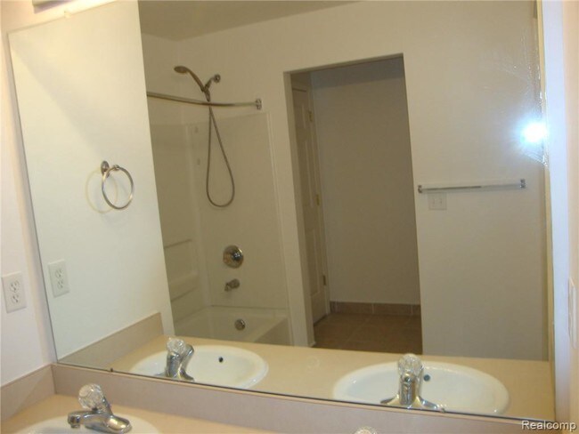 Building Photo - 519 Cherry Orchard Rd