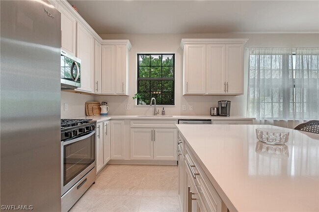 Building Photo - 12041 Canal Grande Dr