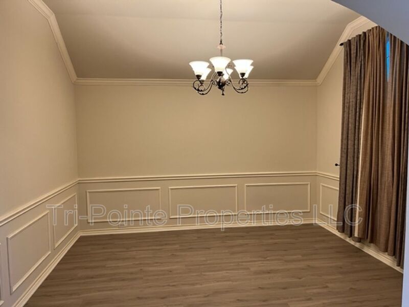 2110 Hollow Way, Garland, TX 75041 House for Rent in Garland, TX