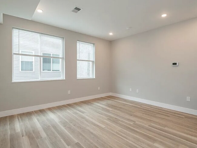 Foto del edificio - 2008 N Darien St