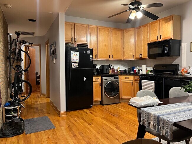 Foto del edificio - 2747 W Le Moyne St