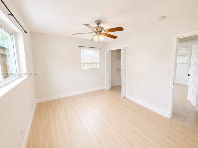 Foto del edificio - 171 SW 23rd St