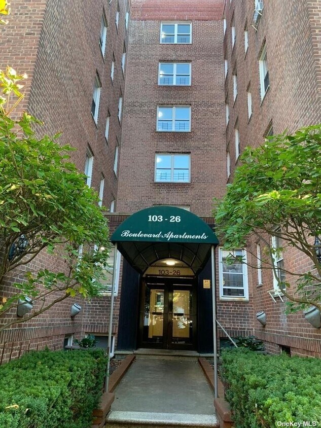 Foto principal - 103-26-103-68 68th Ave