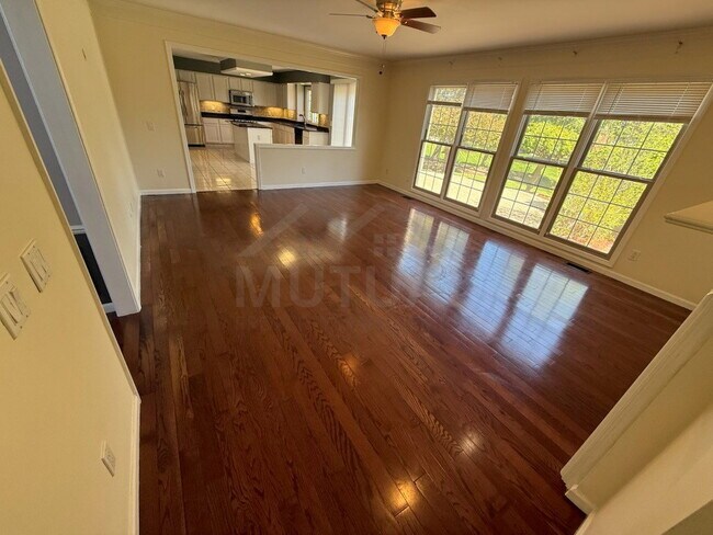 Foto del edificio - 46869 Mornington Rd