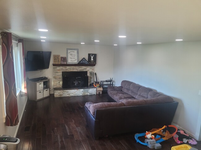 Foto del edificio - 12817 44th St NE
