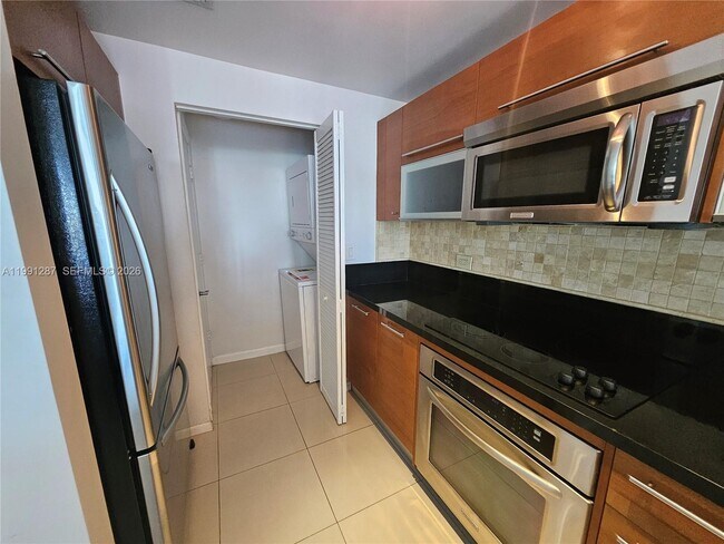 Foto del edificio - 253 NE 2nd St